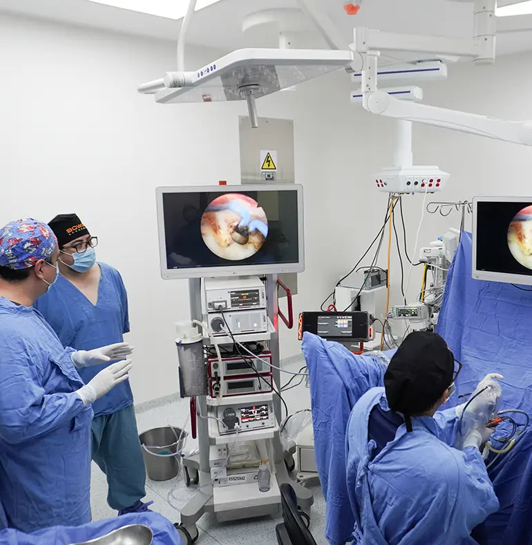 Dr. Edgar Beltrán Suárez - Especialista en cirugía HOLEP en CDMX